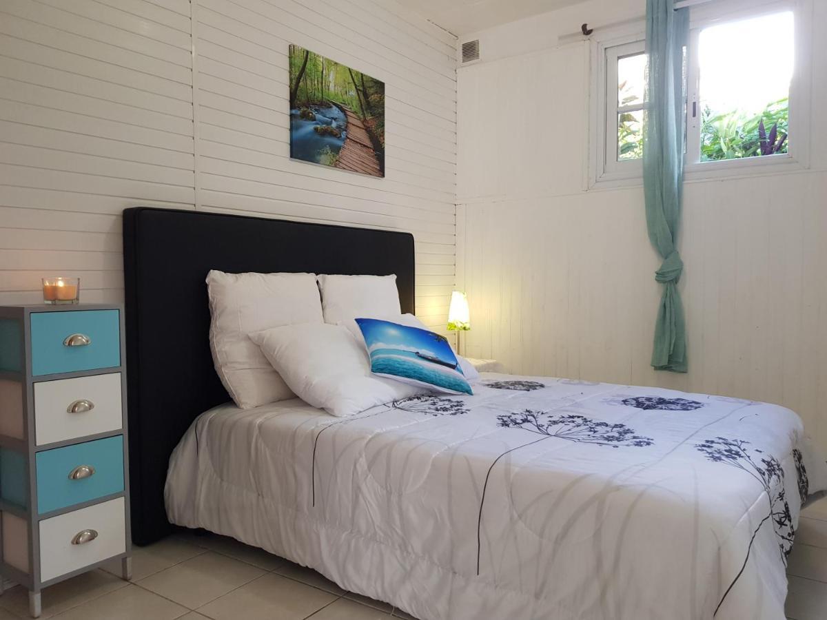 Chez Ena La Fibre Internet Et Le Calme Villa Saint-Claude Ngoại thất bức ảnh